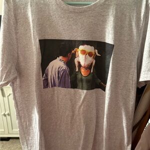 Trendy Gray Graphic Tee